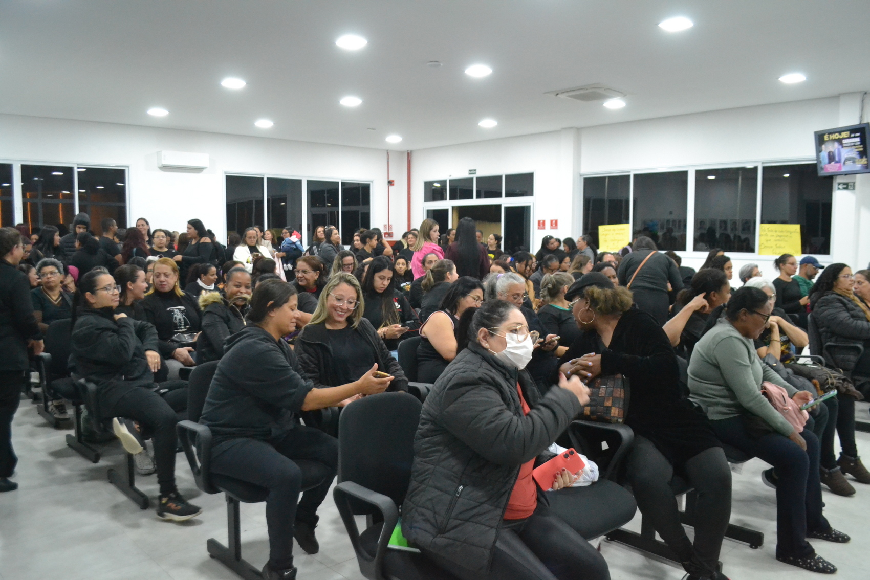 Enquadramento de auxiliares de creche poderá ser suplementado pelo MEC